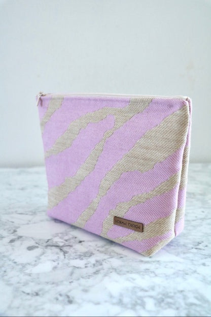 Meikkipussi nahkamerkillä ALE!