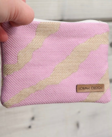 Kukkaro nahkamerkillä ALE!